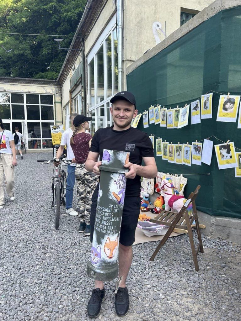 ウクライナ動物保護事前活動募金